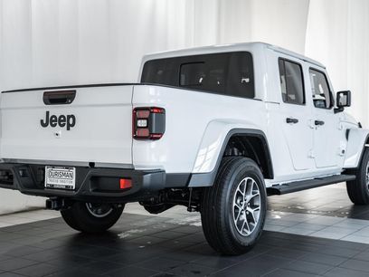 New 2025 Jeep Gladiator Sport