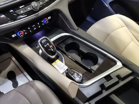 Used 2019 Buick Enclave Premium w/ Experience Buick Package image 17