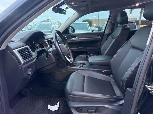 Used 2021 Volkswagen Atlas SE w/ Panoramic Sunroof Package image 6