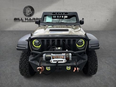 Used 2020 Jeep Gladiator Mojave w/ Cold Weather Group AWD/4WD image 2