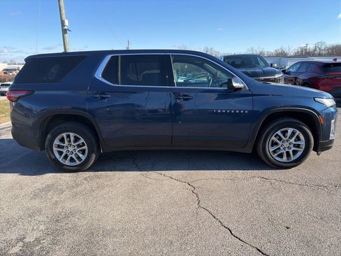 Used 2022 Chevrolet Traverse LS image 4