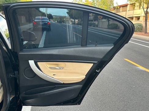 Used 2018 BMW 320i Sedan image 37