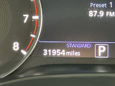 Used 2023 INFINITI QX50 Sport image 23