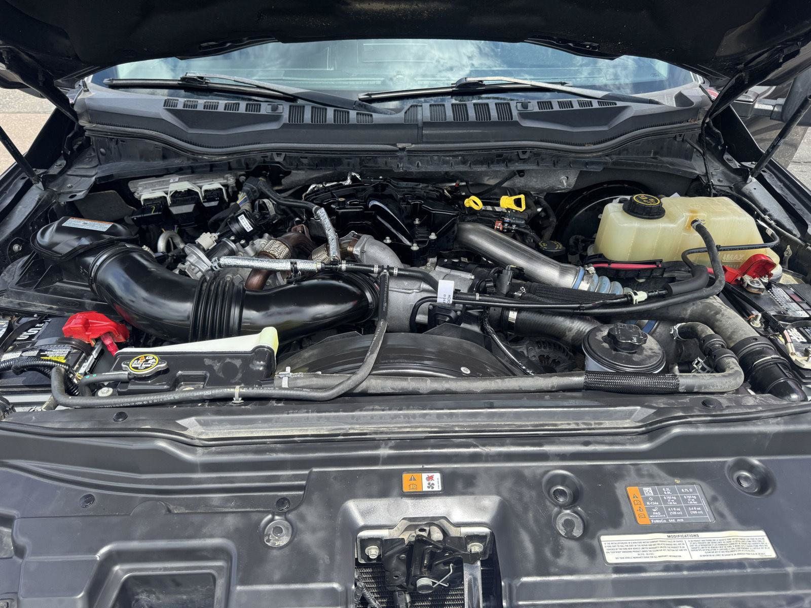 Used 2019 Ford F350 Lariat w/ Lariat Ultimate Package AWD/4WD image 11