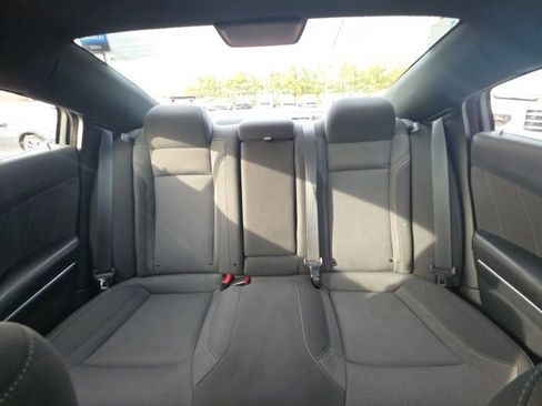 Used 2019 Dodge Charger SXT image 30