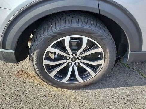 Used 2023 Ford Explorer ST-Line image 7