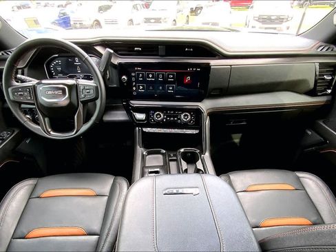 Used 2024 GMC Sierra 2500 AT4 w/ AT4 Premium Plus Package image 14
