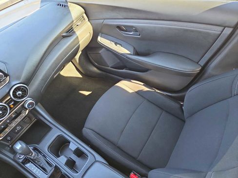Used 2024 Nissan Sentra S image 13