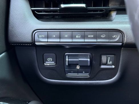 Used 2021 Cadillac Escalade Sport w/ Driver Assist Tech Package AWD/4WD image 23