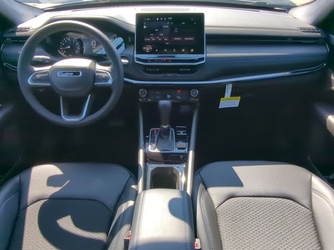 New 2026 Jeep Compass Latitude AWD/4WD image 13