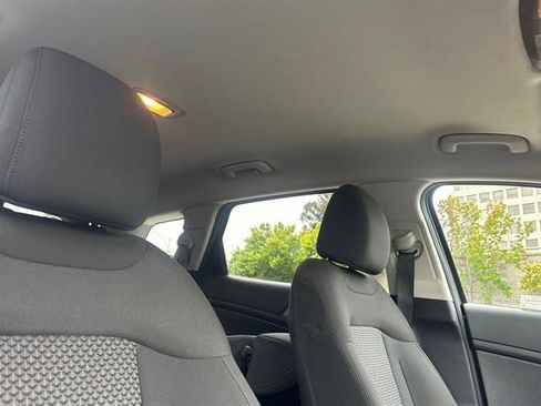 Used 2024 Kia Sportage LX image 21