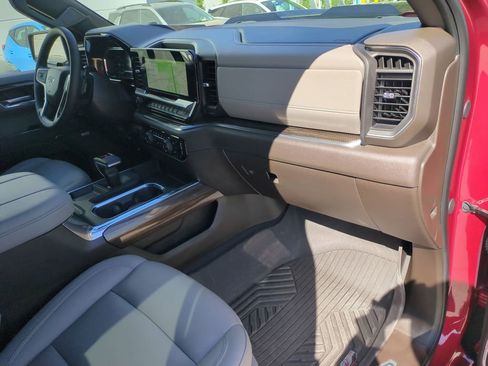 Used 2024 Chevrolet Silverado 1500 LT Trail Boss w/ LT Trail Boss Premium Package image 36