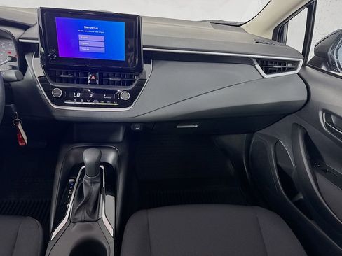 Used 2025 Toyota Corolla LE image 26