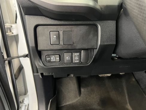 Used 2021 Toyota Tacoma TRD Off-Road w/ TRD Premium Off Road Package image 27