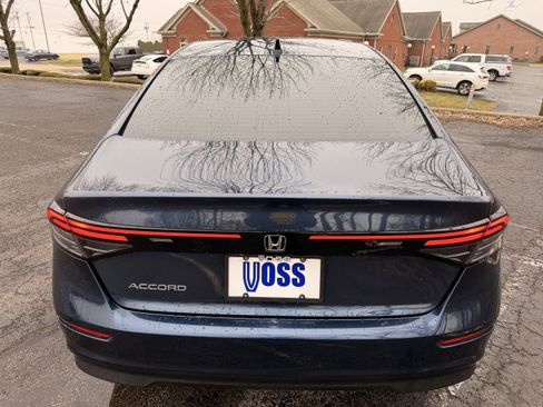 Used 2024 Honda Accord EX image 4