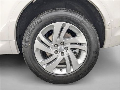 Used 2025 Land Rover Discovery Sport S AWD/4WD image 24