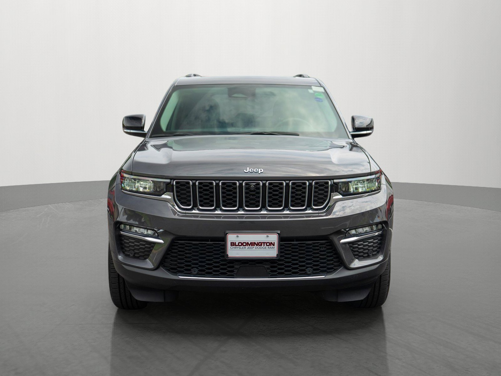 Used 2023 Jeep Grand Cherokee 4WD 4xe w/ Luxury Tech Group II image 2