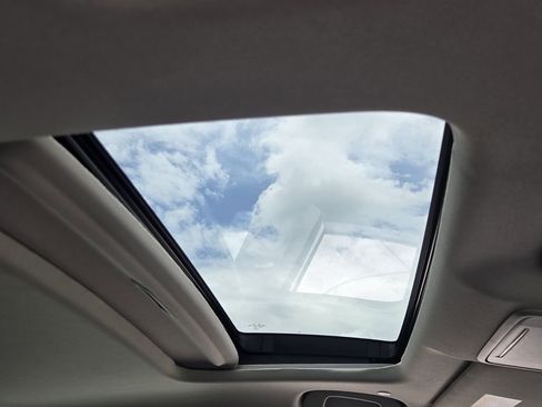 Certified 2025 Honda Accord SE image 17