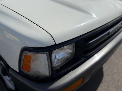 Used 1991 Toyota Pickup 2WD Regular Cab image 66