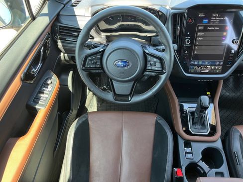 Used 2025 Subaru Forester Touring w/ Popular Package - Touring AWD/4WD image 13