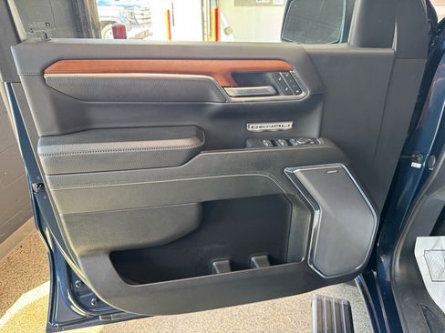 Used 2023 GMC Sierra 1500 Denali w/ Denali Reserve Package image 19