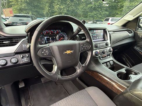 Used 2020 Chevrolet Tahoe LS w/ Max Trailering Package AWD/4WD image 3