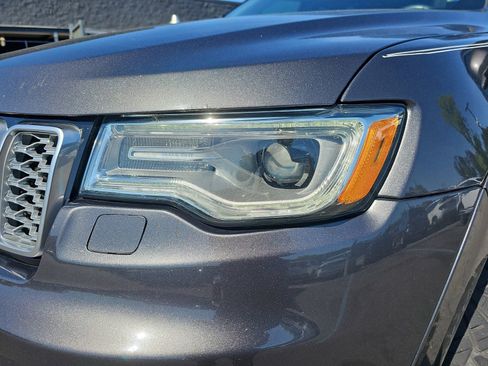 Used 2017 Jeep Grand Cherokee Summit w/ Platinum Series Group AWD/4WD image 34