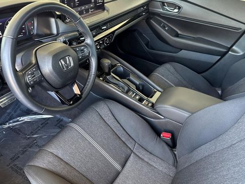 Used 2025 Honda Accord Sport image 4