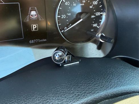 Used 2021 Nissan Kicks SV FWD image 29