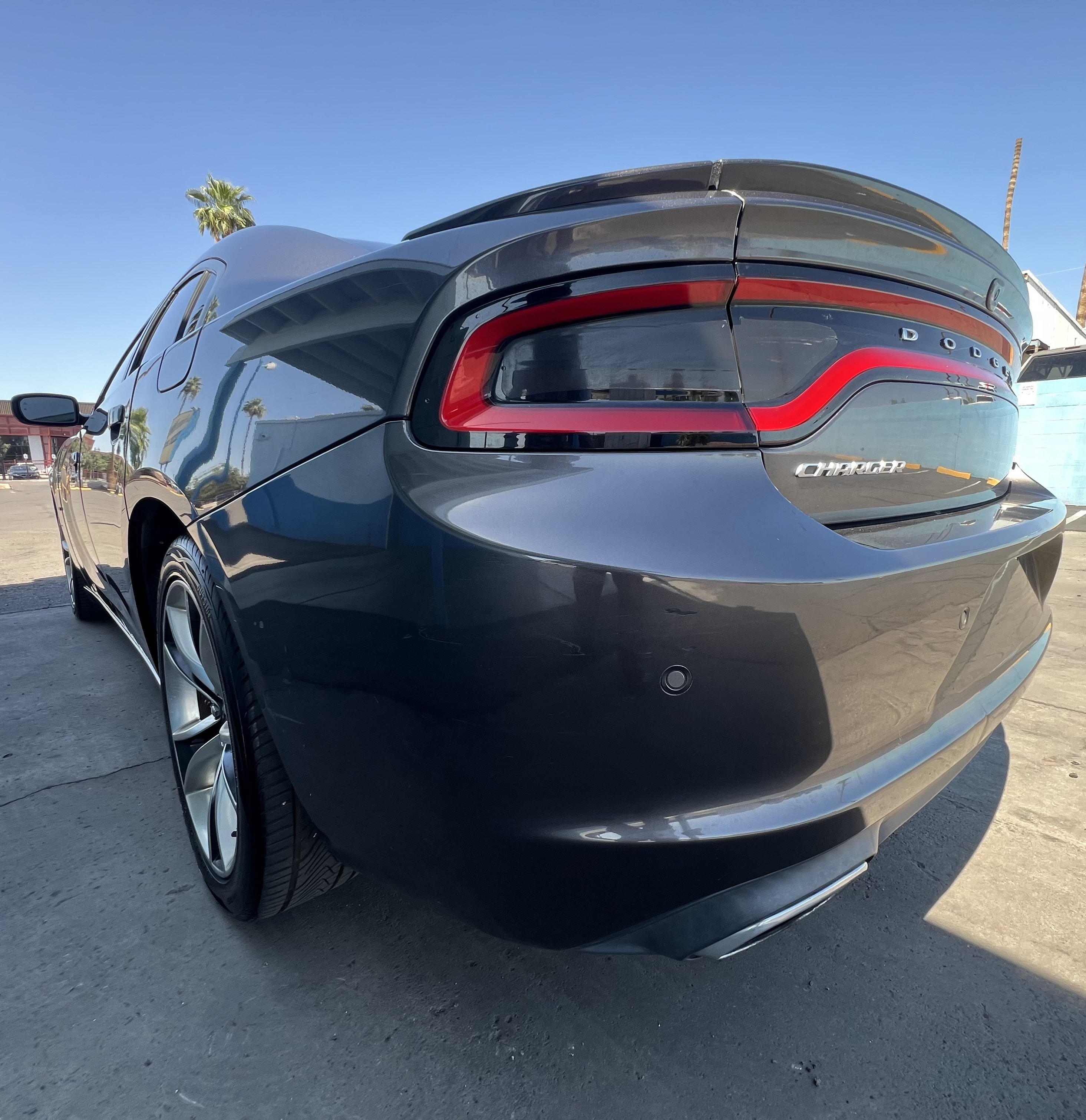 Used 2015 Dodge Charger R/T w/ Premium Group RWD image 3