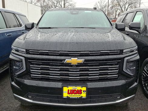 New 2026 Chevrolet Suburban High Country image 2