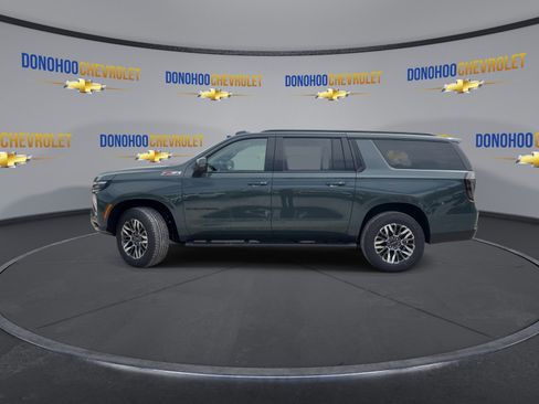 New 2026 Chevrolet Suburban Z71 w/ Comfort Package image 8