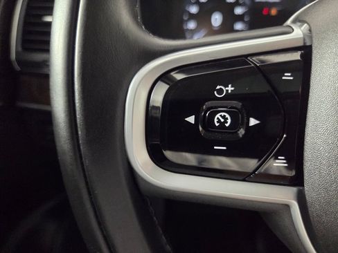 Used 2019 Volvo XC90 T6 Momentum w/ Protection Package Premier AWD/4WD image 18