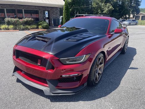 Used 2017 Ford Mustang GT Premium w/ GT Performance Package RWD image 4
