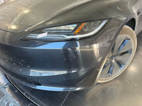 Used 2024 Tesla Model 3 Standard Range RWD image 9