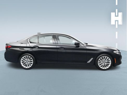 Used 2023 BMW 530i xDrive w/ Premium Package AWD/4WD image 3