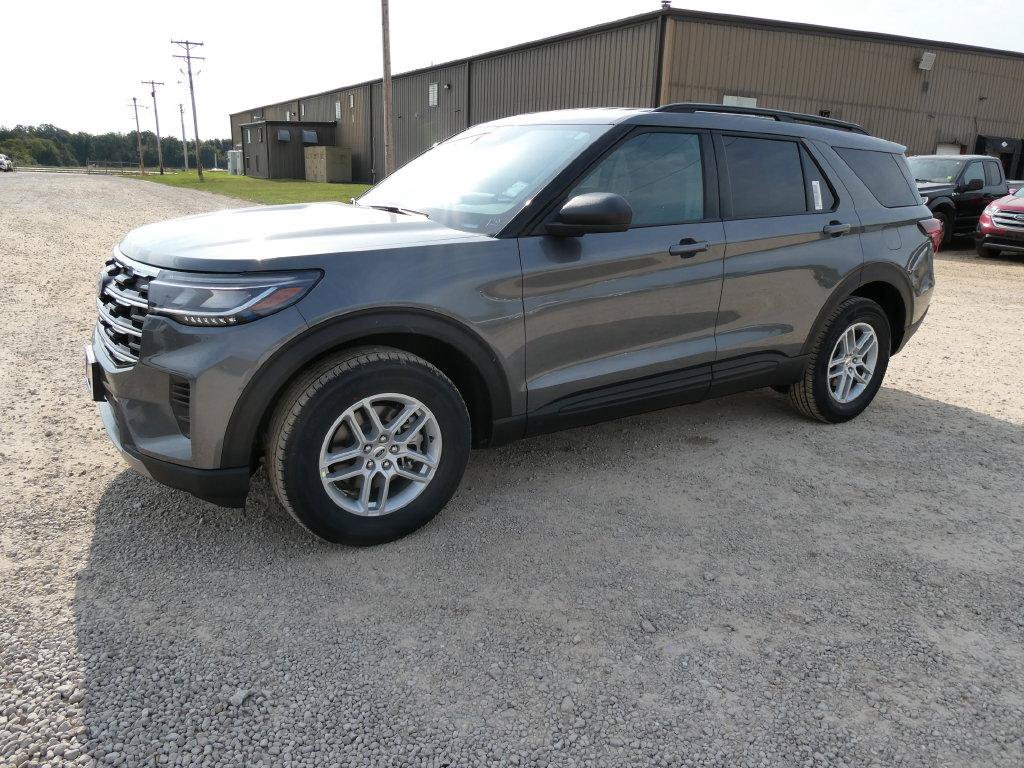 New 2027 Ford Explorer Active AWD/4WD image 8
