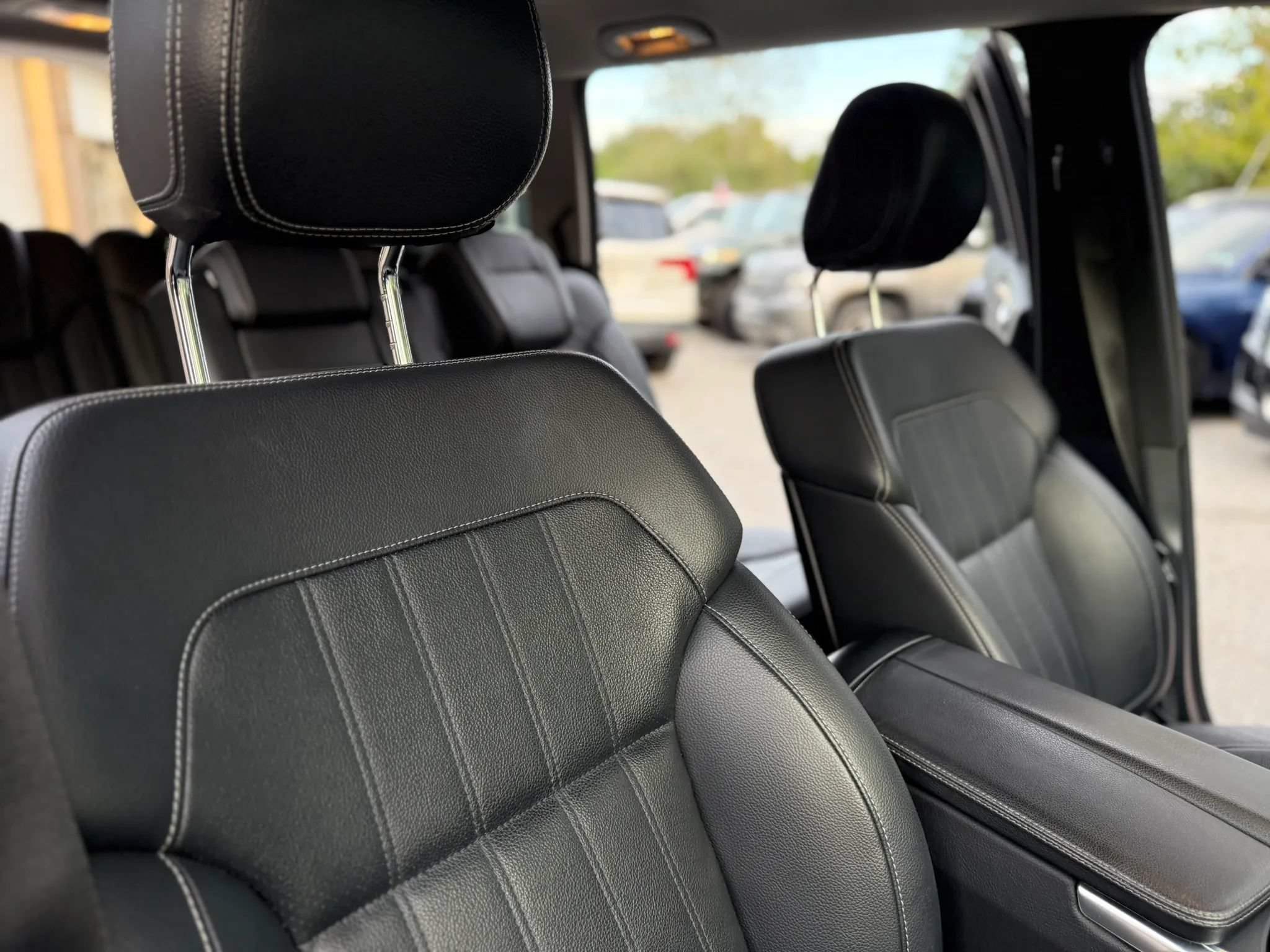 Used 2016 Mercedes-Benz GL 450 4MATIC image 28