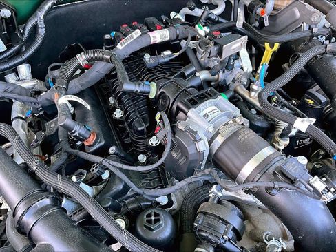 Used 2023 Ford Bronco Base image 31