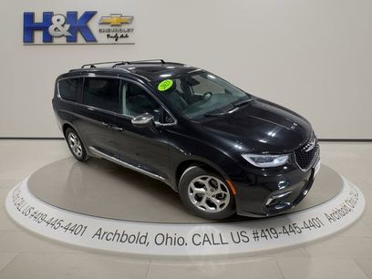 Used 2023 Chrysler Pacifica Limited