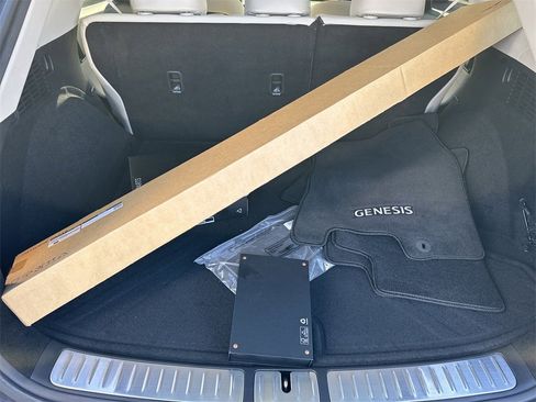 Used 2025 Genesis GV70 2.5T image 18