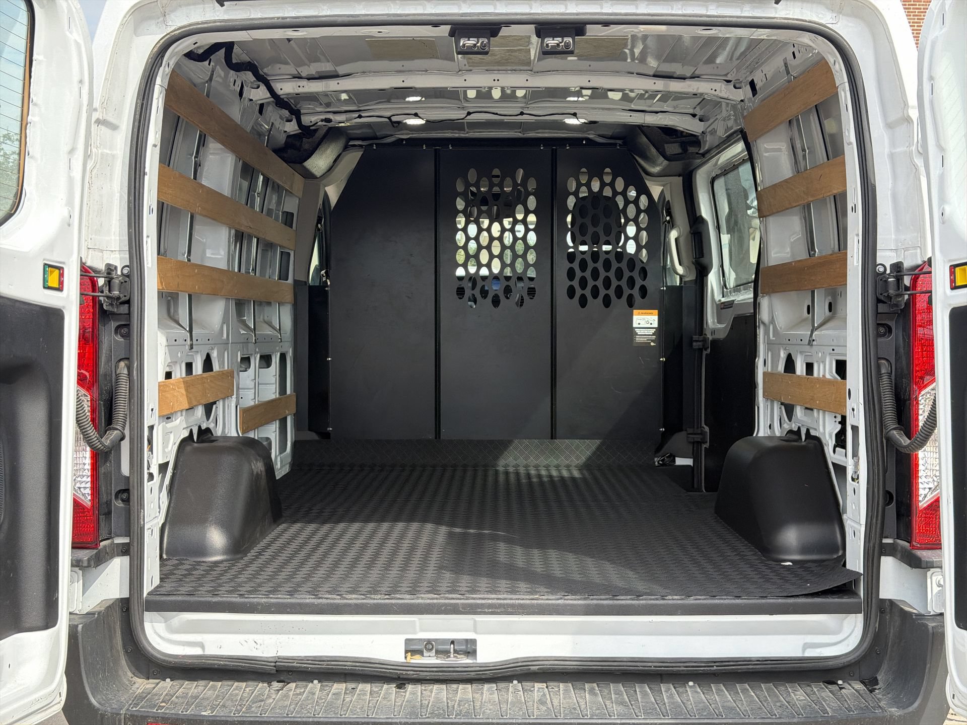 Used 2025 Ford Transit 250 Low Roof w/ Exterior Upgrade Package RWD image 22