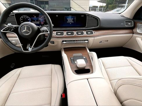 Used 2026 Mercedes-Benz GLE 450 GLE 450 image 16