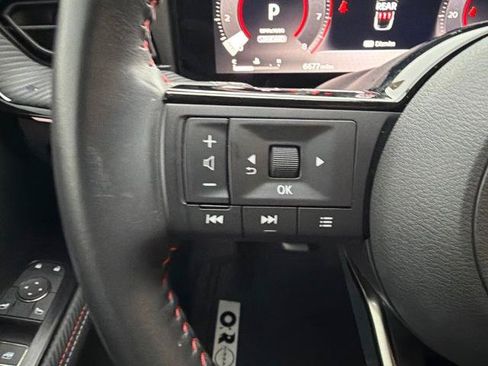 Certified 2025 Nissan Kicks SR FWD image 29