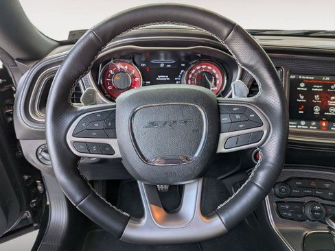 Used 2022 Dodge Challenger SRT Hellcat RWD image 16
