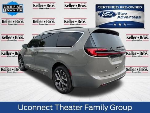Used 2022 Chrysler Pacifica Limited w/ Uconnect Theater Family Group AWD/4WD image 5