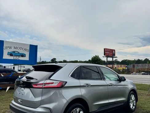 Used 2022 Ford Edge Titanium AWD/4WD image 10