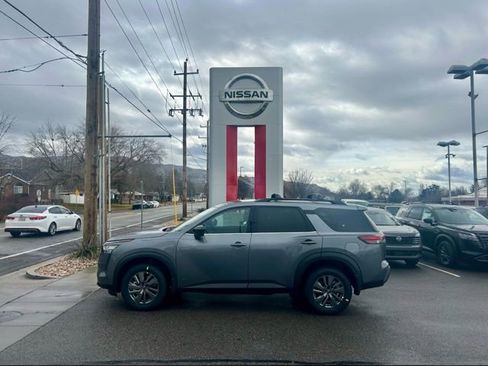 New 2026 Nissan Pathfinder SV AWD/4WD image 3
