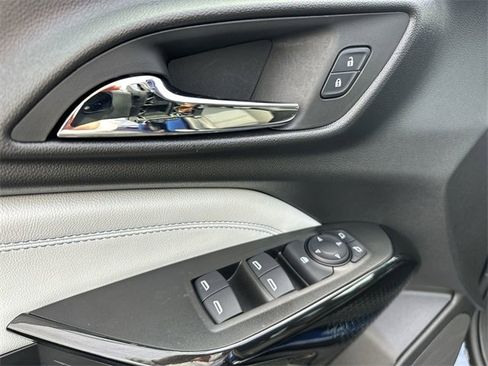 Certified 2024 Chevrolet Trax LT w/ LT Convenience Package image 21