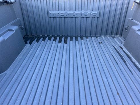 Certified 2025 Toyota Tacoma TRD Off-Road image 18